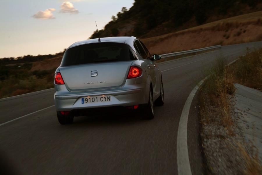  Seat Toledo 2004 года  (фото 25 из 110)